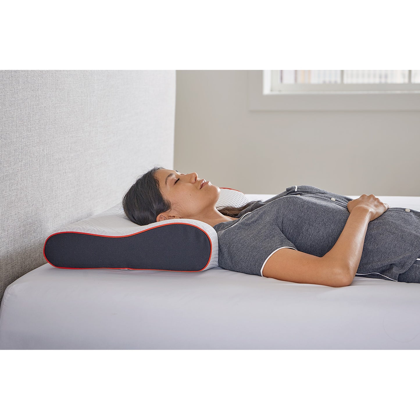 MLILY® USA Manchester United Contour Pillow